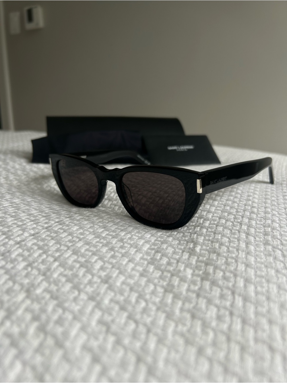 Saint Laurent SL 601 Black Unisex Sunglasses